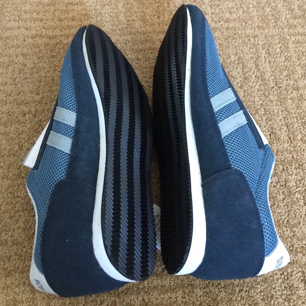 New Mickey Slip-on Athletic Shoes - Picture 3 of 8